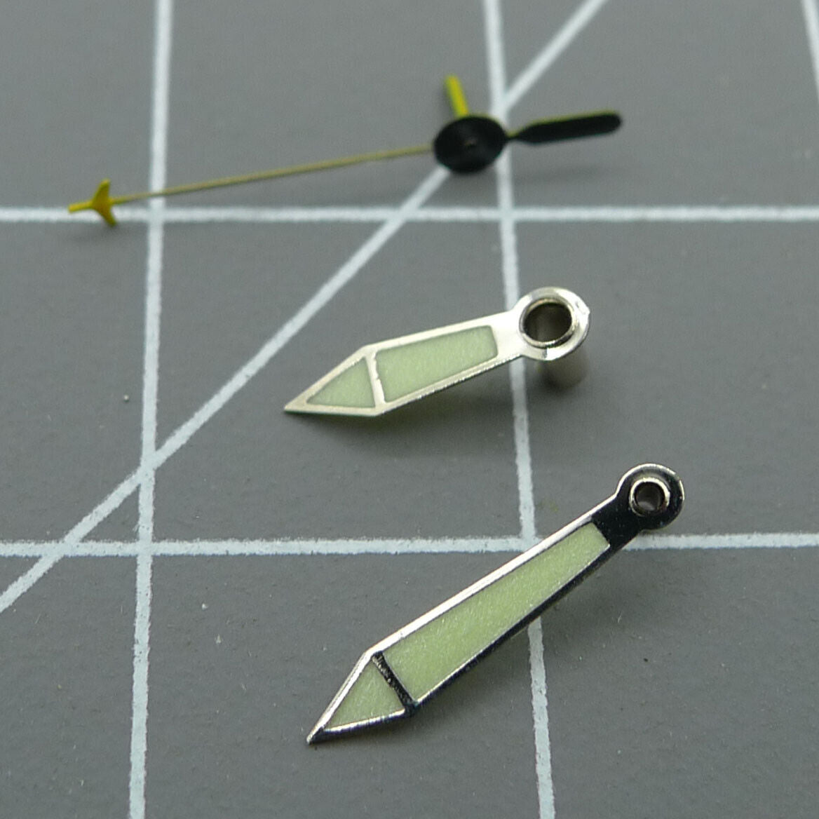 Luminous watch hands set for Miyota 2035 movement, 16mm/12mm/9mm lengths by NO.1530, perfect for repair.