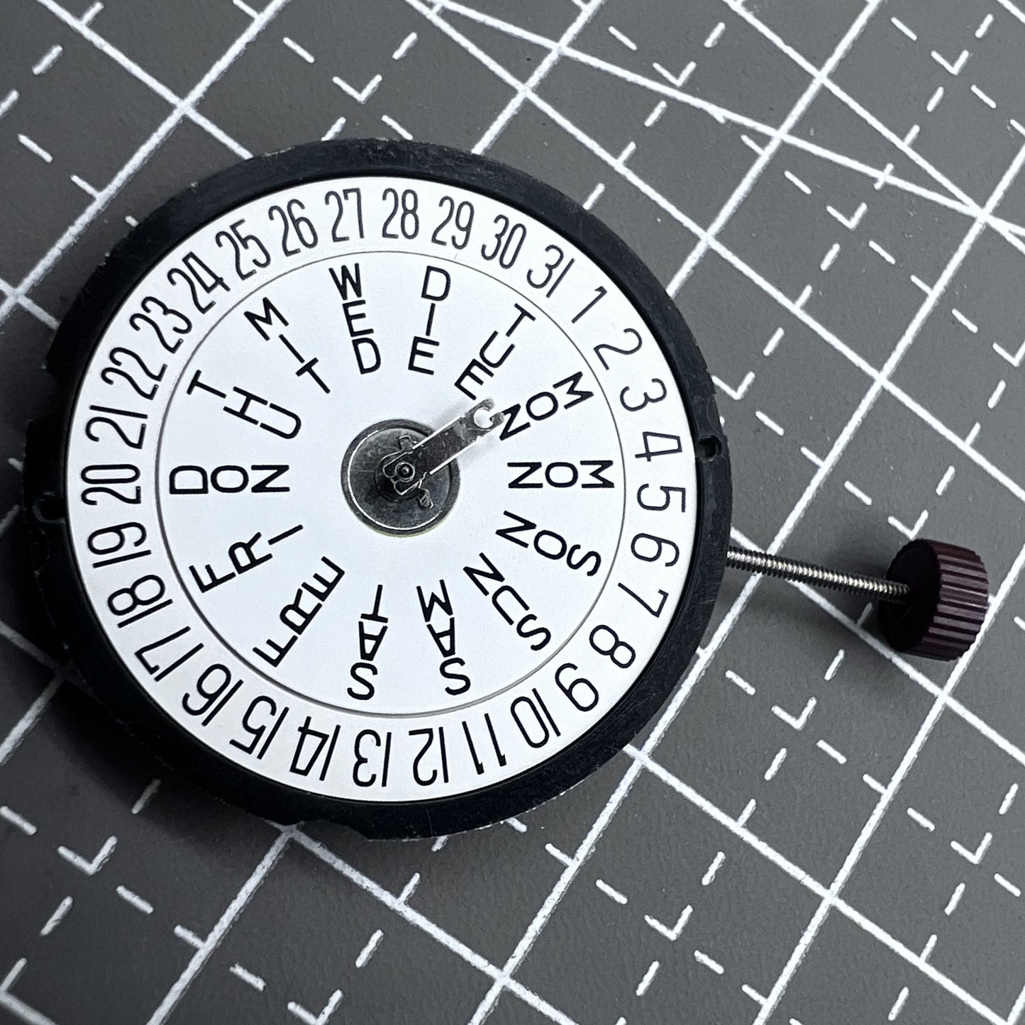 Swiss Ronda 517 Quartz Movement Date At 12 Watch Movement