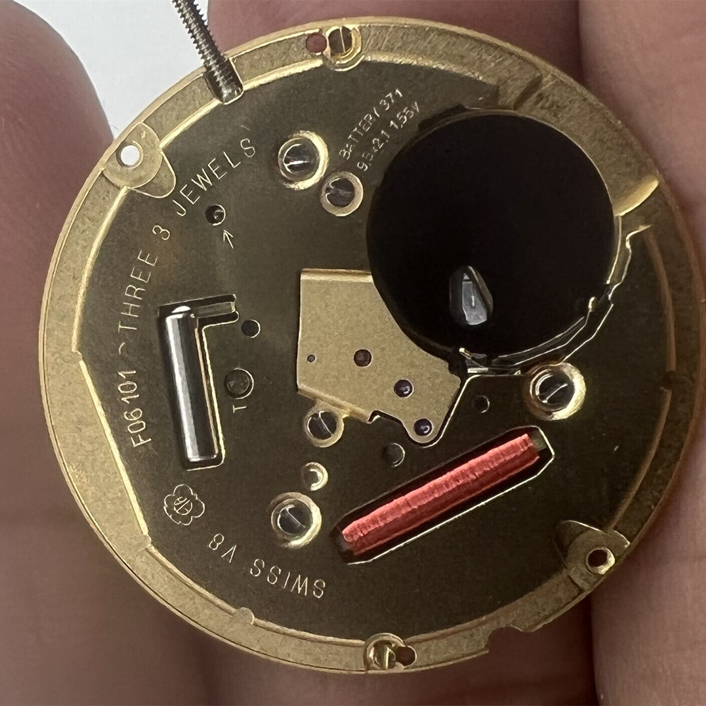 ETA F06.101 quartz watch movement with 2 hands, Swiss made, precise timekeeping for watch repairs