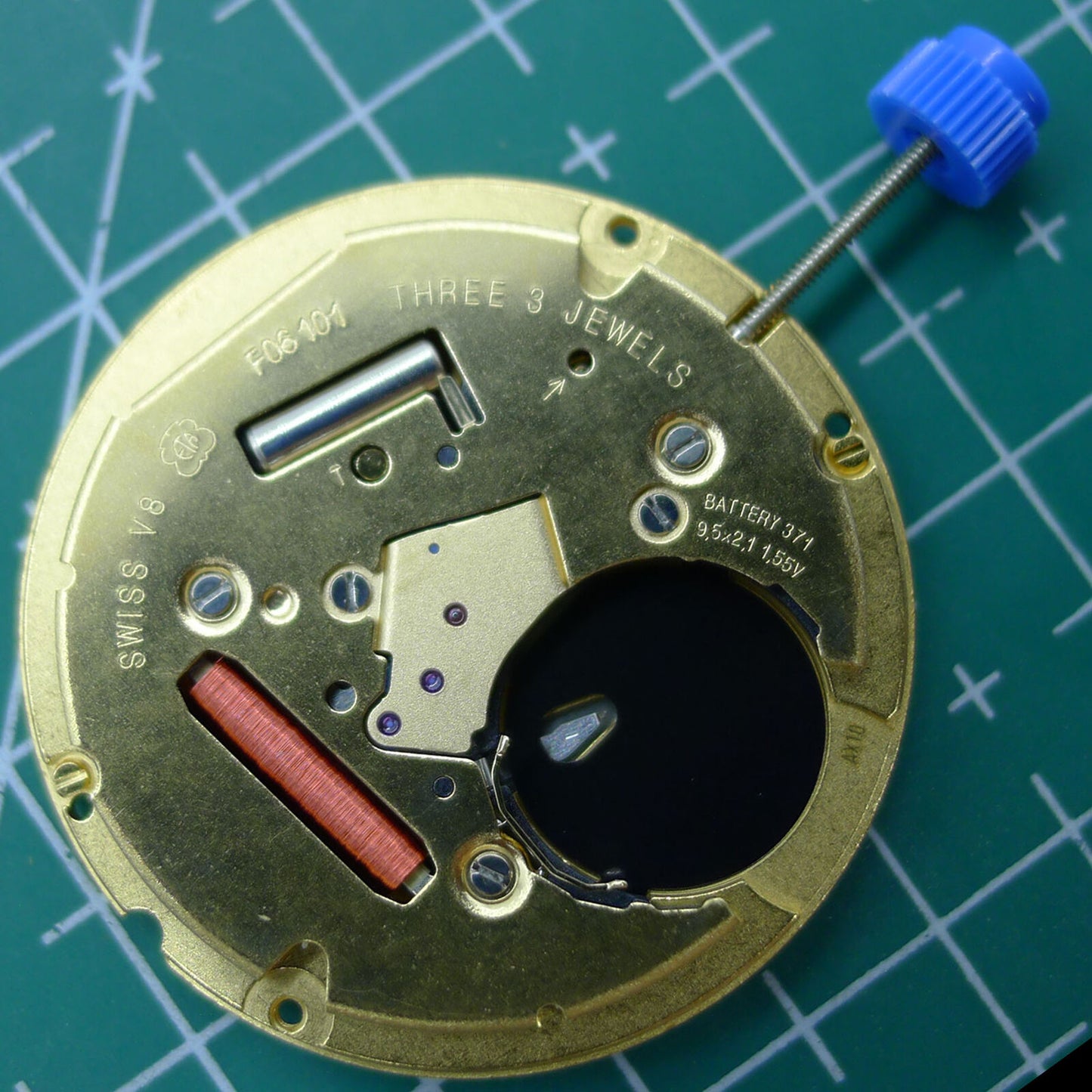 Swiss Made ETA F06.101 quartz watch movement with 2 hands, precise timekeeping for watch repair and accessories.