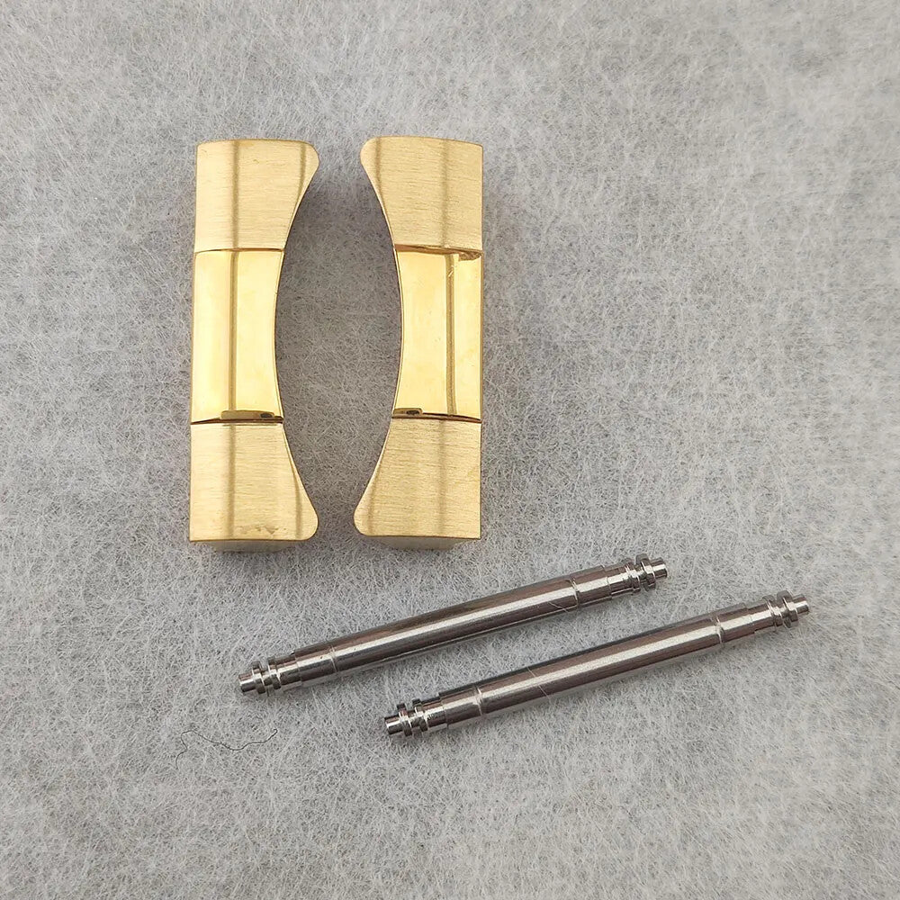 Curved end link set for Daytona watch bands, fits 20/21mm, durable stainless steel.