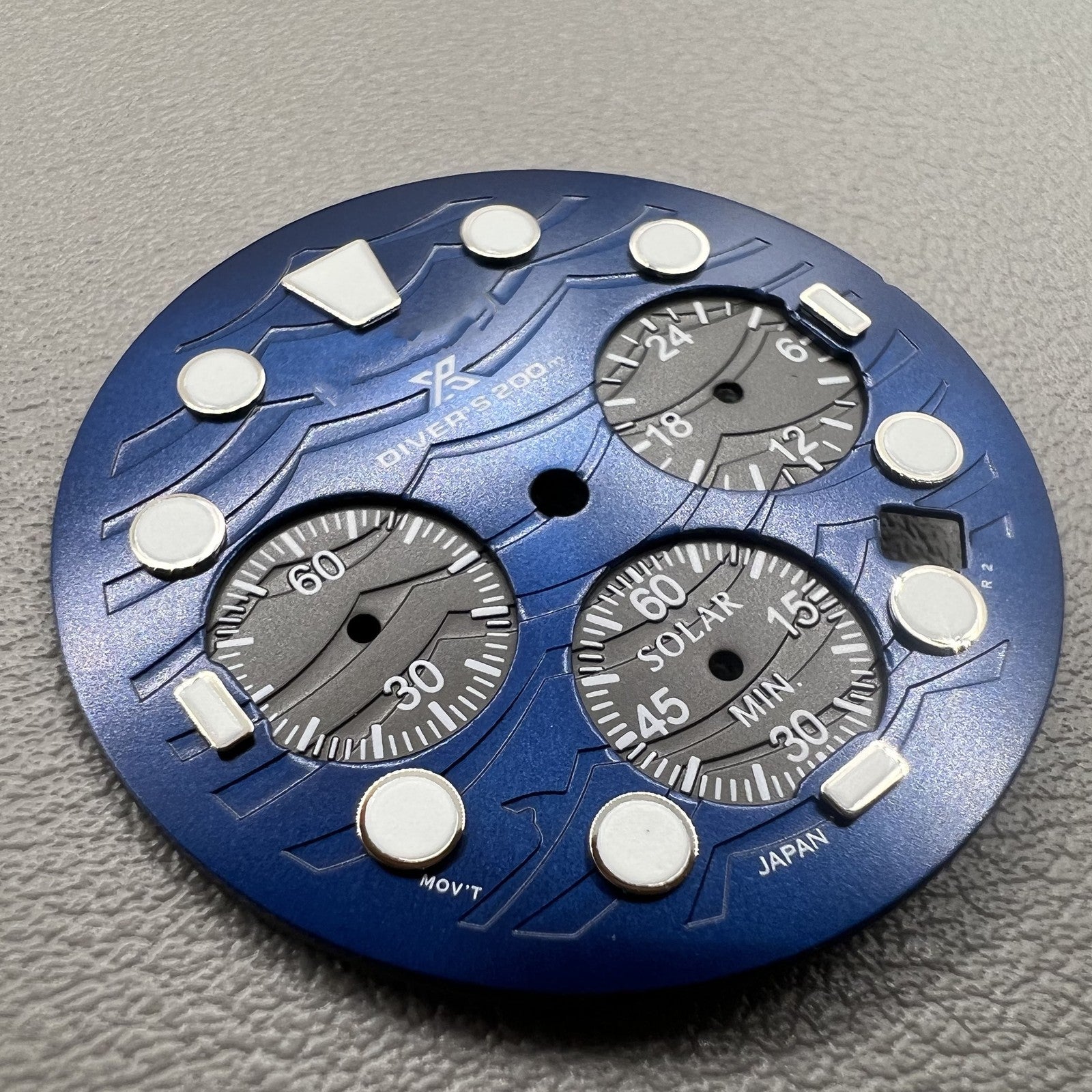 Green luminous watch dial with 31mm silver trim, compatible with VD53 movement for precise repairs.