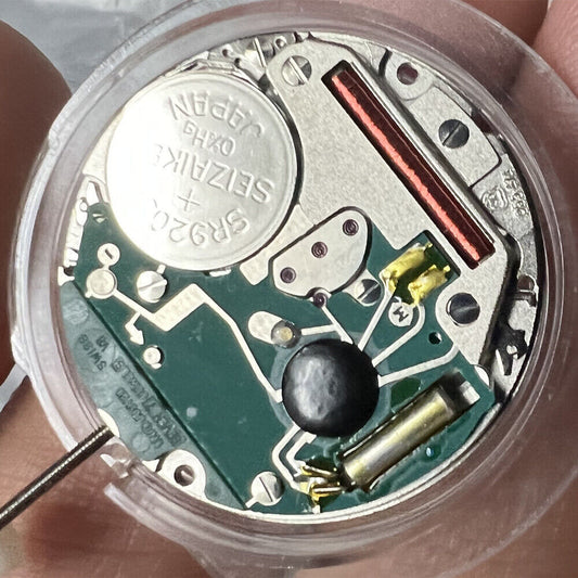 ETA 955.414 quartz watch movement with date display at 3 o?clock, precise timekeeping by ETA.