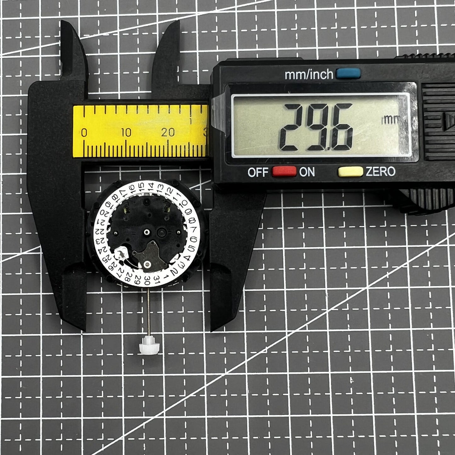 Sunon PE90 3 Hands Small Second @6@9@12 Quartz Movement