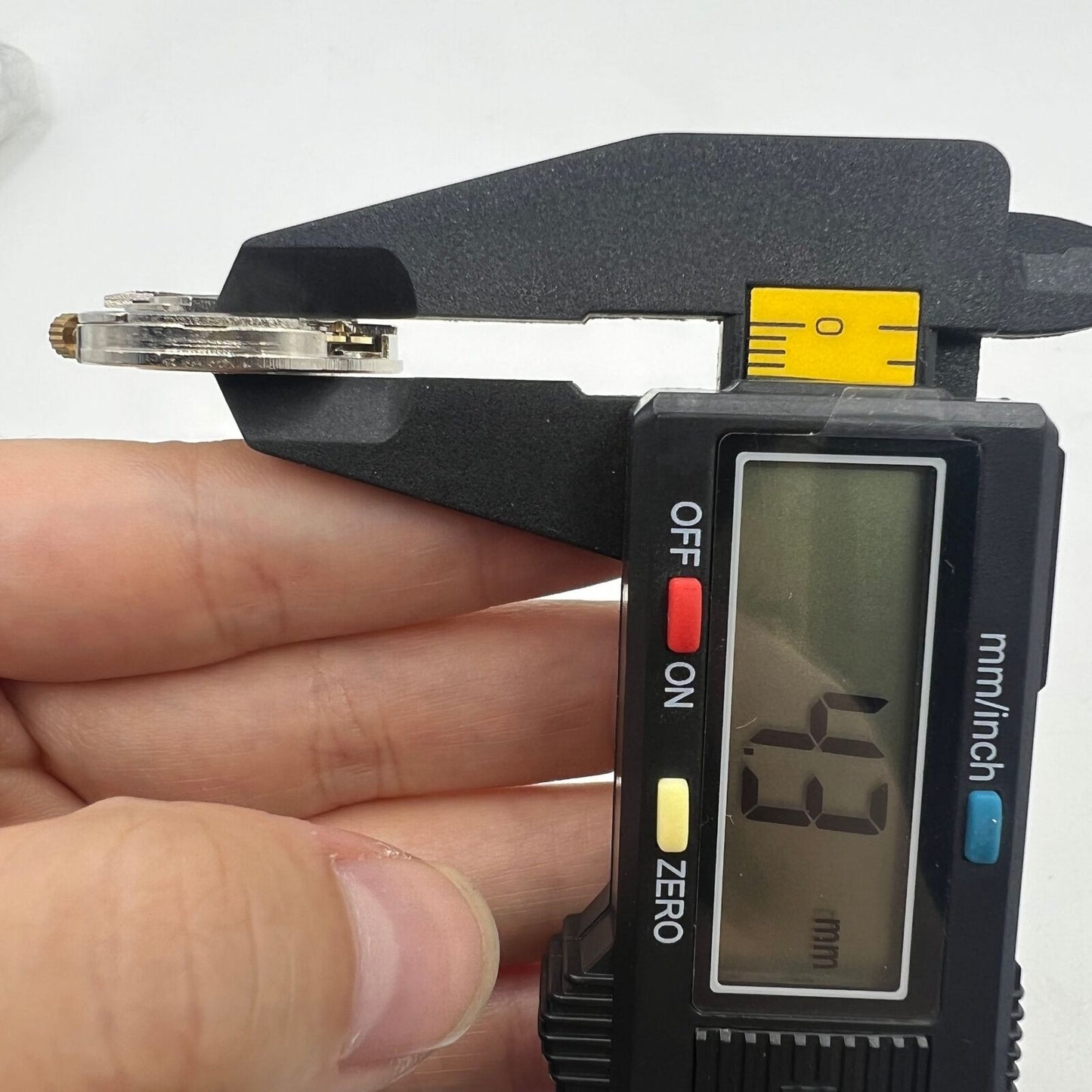 Wholesale 26.5mm Diameter 7120 Mechanical Movement Single Calendar 3 Hands