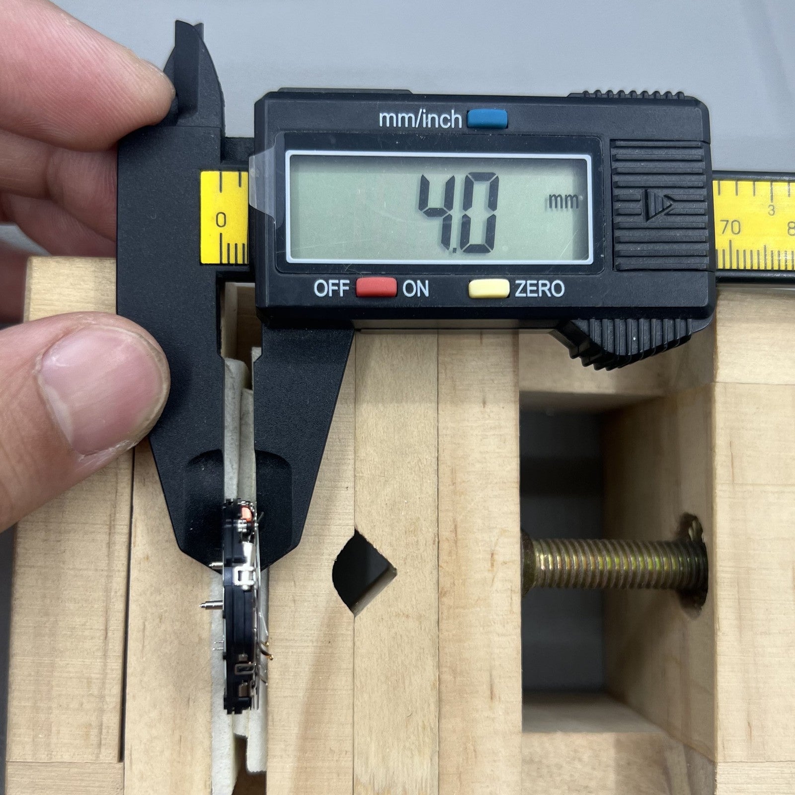 Japan Seiko V174A quartz watch movement, ensuring precise timekeeping and lasting reliability.