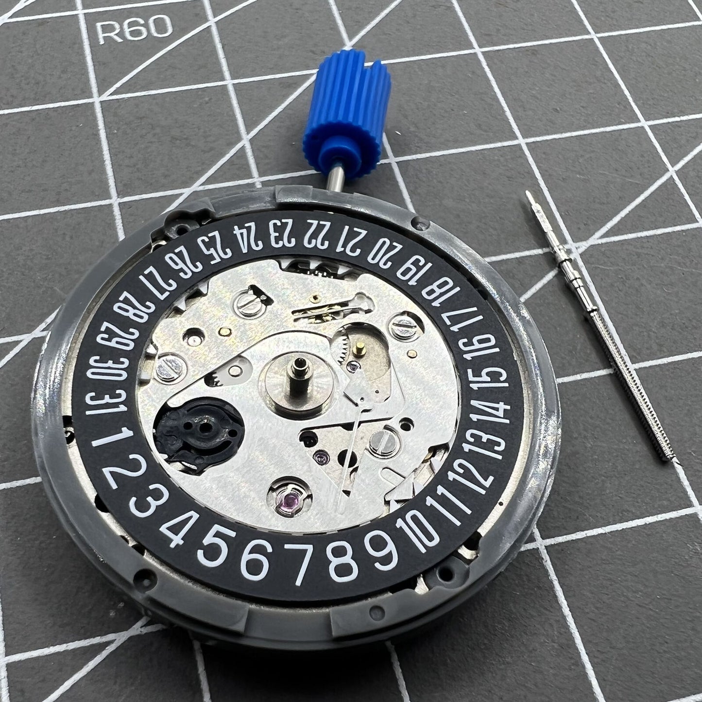 Mouvement mécanique automatique Seiko NH35A, date à 6 heures, 24 rubis