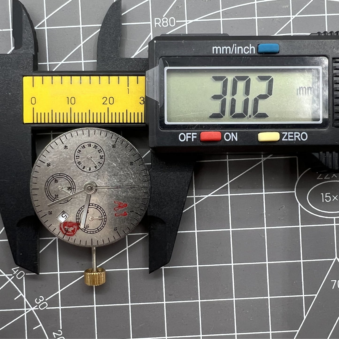 Automatisches Chronographenwerk ETA 7753 Konfiguration Kleine Sekunde @6