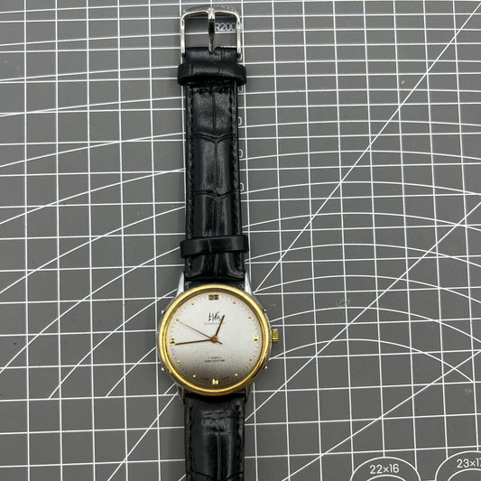 37mm Shanghai Manual Mechanical Watch with gradient grey dial and 17 jewels, classic design by Shanghai brand.