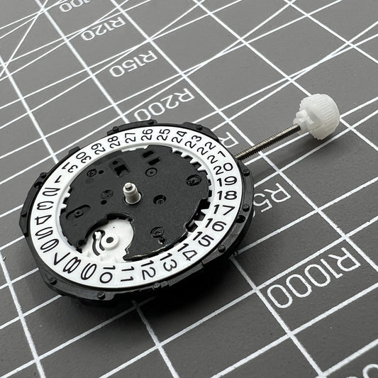 Sunon PE46 quartz watch movement with 2 hands, date display at 3 o'clock, precision timekeeping.