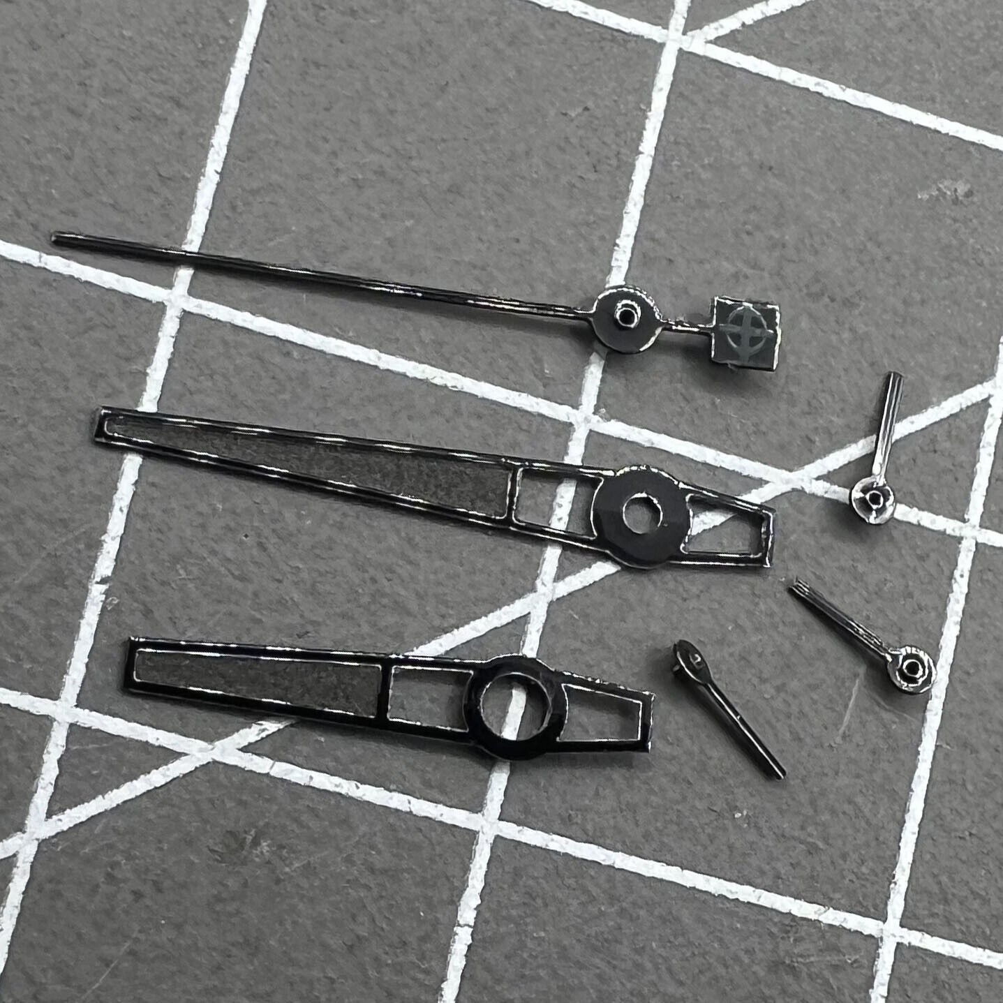 Black trim lume watch hands for Ronda 5030.D quartz movement, precise time visibility, P1-H5-NO6 accessory.