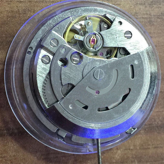 Dandong Single Calendar watch accessory with mechanical movement replacement for precise timekeeping.