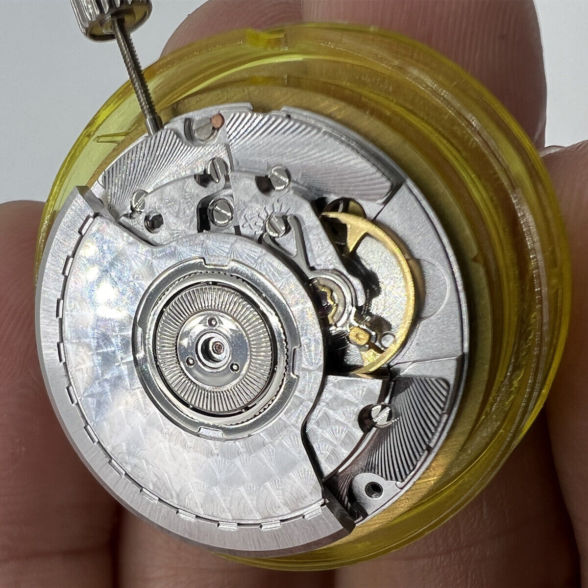 Seagull Original ETA 2892A2 automatic watch movement with calendar window for accurate timekeeping and reliability.