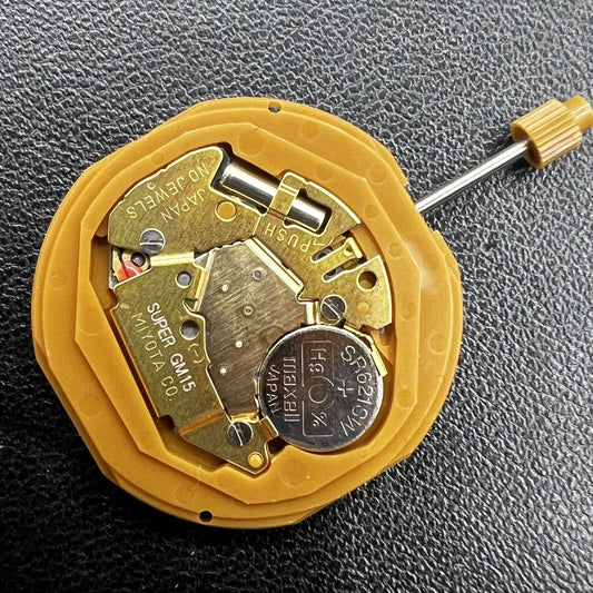 Miyota GM15 Japan Quartz Movement watch mechanism showing date display at 6 o'clock for accurate timekeeping