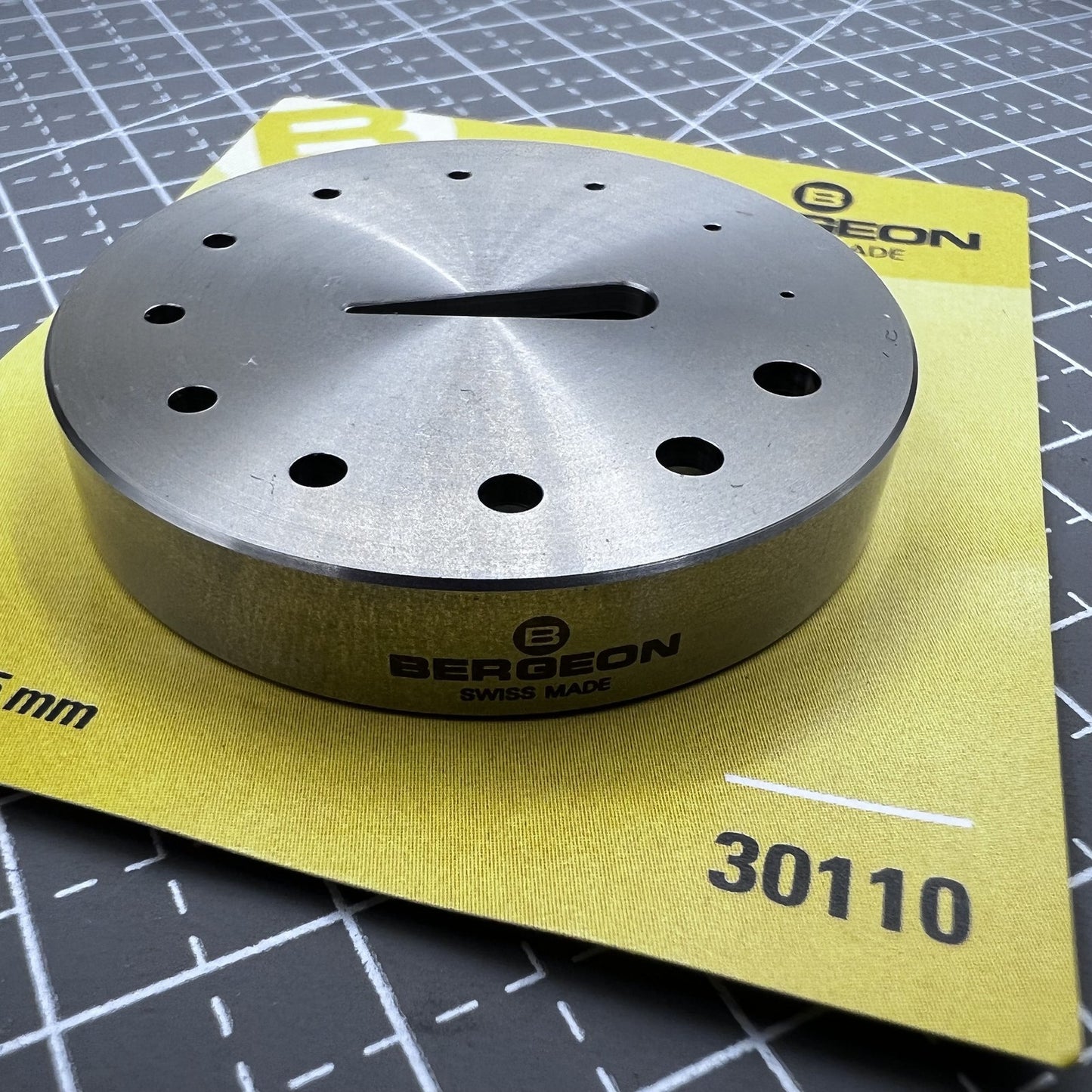 Bilancia svizzera Bergeon 30110 & Strumento di regolazione del supporto metallico della molla a spirale