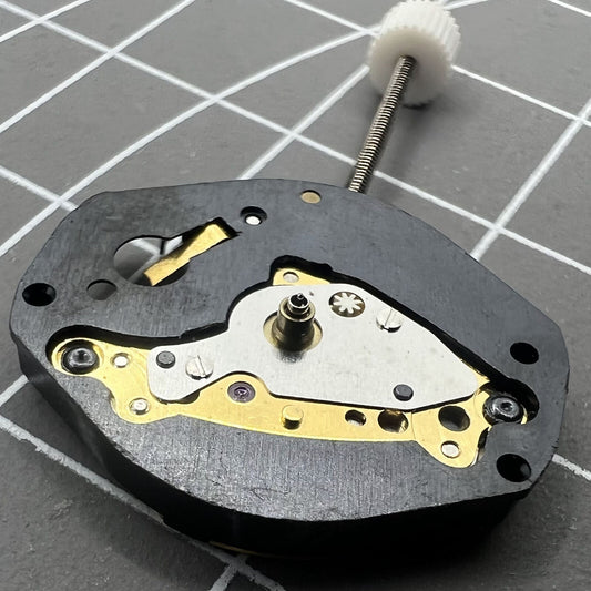 1. ISA 336 Swiss made quartz watch movement with 2/3 hands for precise timekeeping.