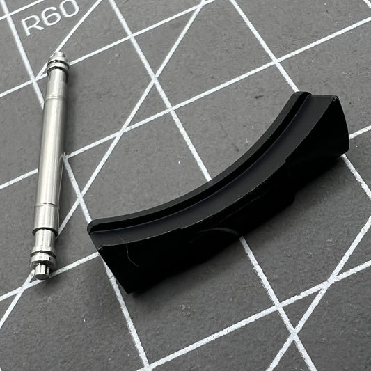 Curved end link connections for Daytona watch band, bracelet width 20/21mm, enhancing bracelet fit and style.