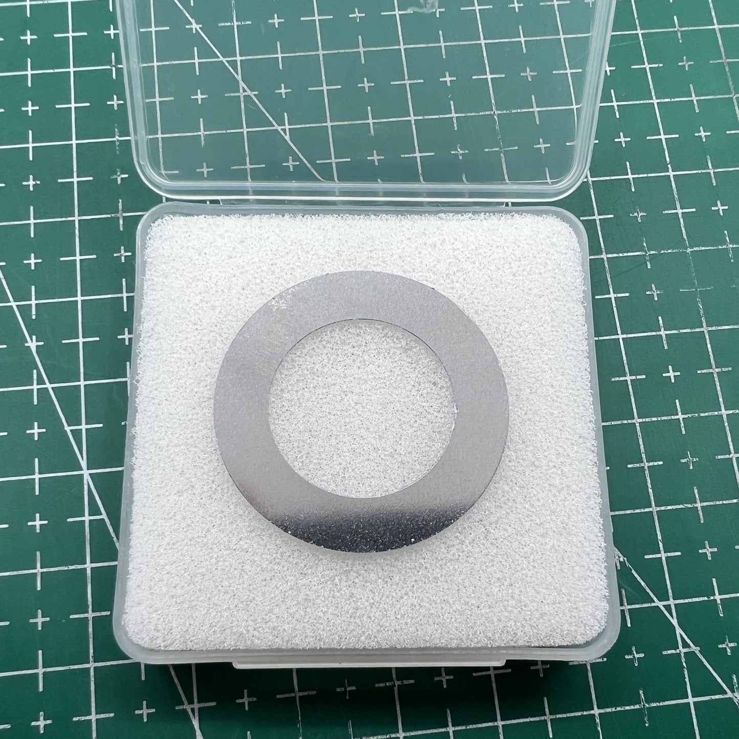 Generic 28.5mm AP front date disk wheel for 2813 movement, date@3 style, watch accessory part.