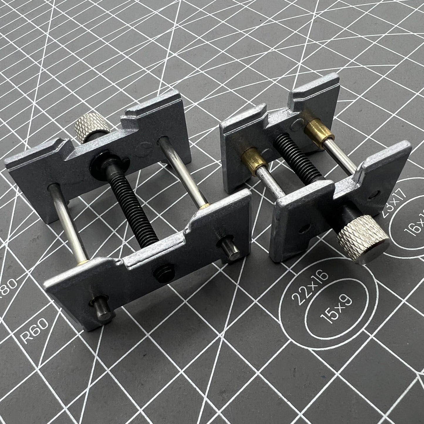 Ensemble de 2 supports de mouvement pour boîtier de montre, pince d'horloger en métal, outil de réparation