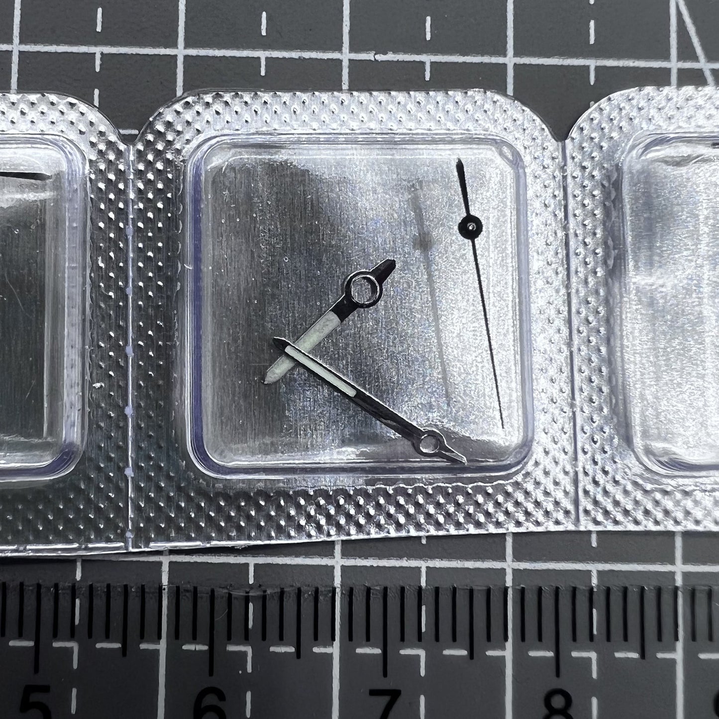 2 Sätze/Packung Uhrzeiger leuchtend silber generisch für Bewegung 8200
