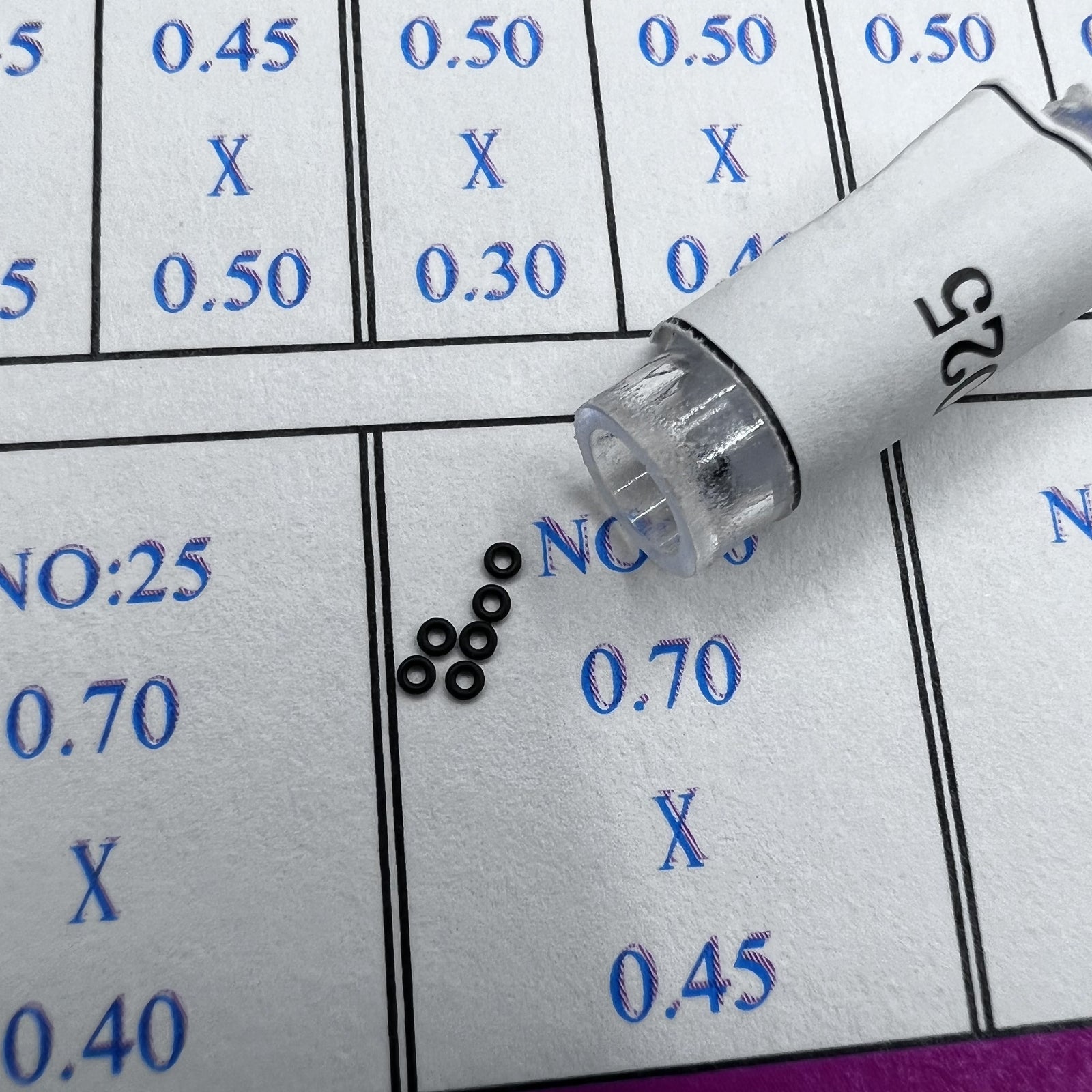 300-piece mini O-ring kit, 30 sizes (0.3-0.75mm), waterproof seals for watch crowns.