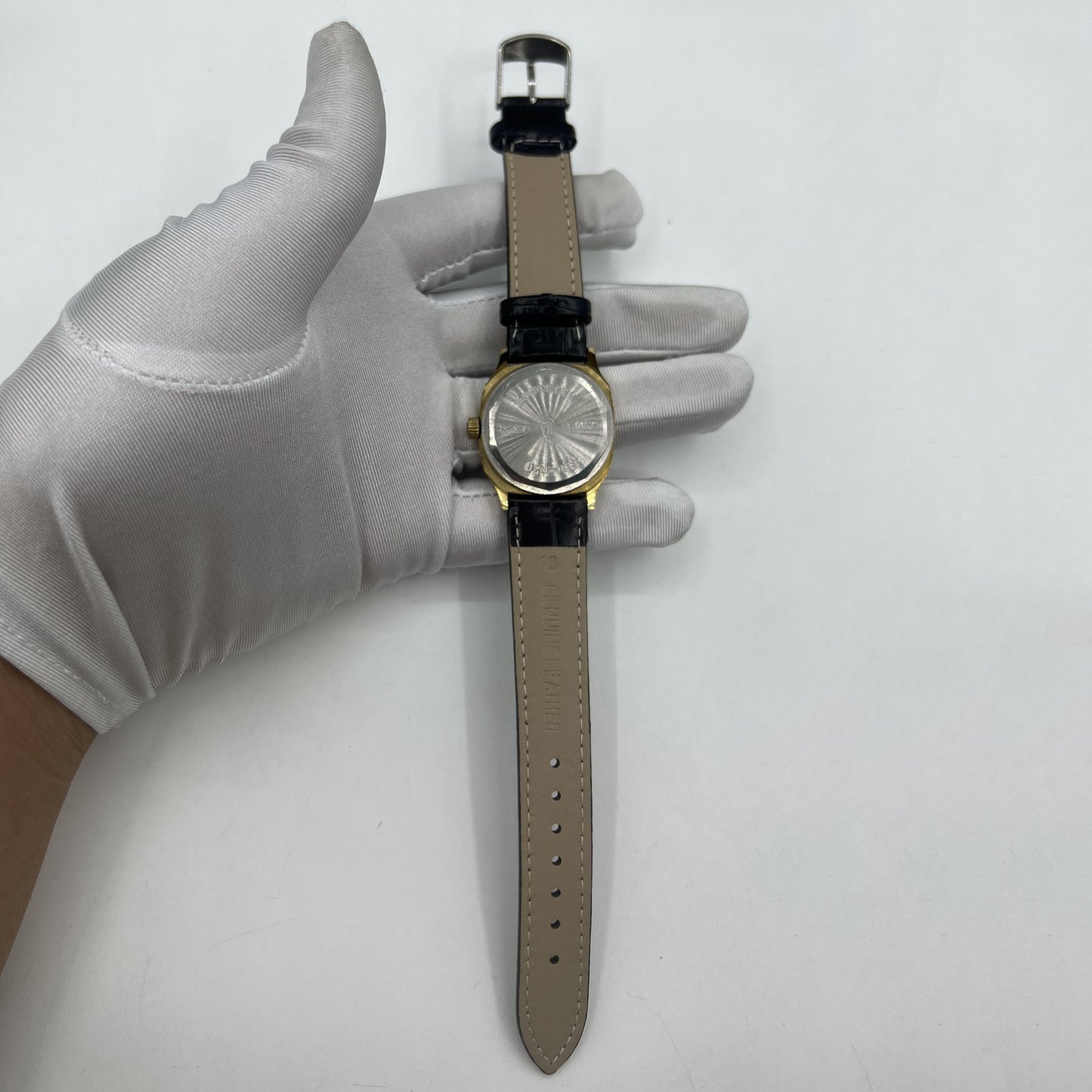 33mm Chunlan China steel manual watch with 17 jewels, silver dial, matching band for classic style.