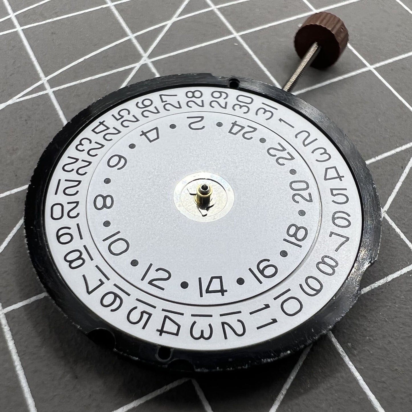 Ronda 515 24D 515.24D Quarzuhrwerk, Datum bei 3, Dualzeit