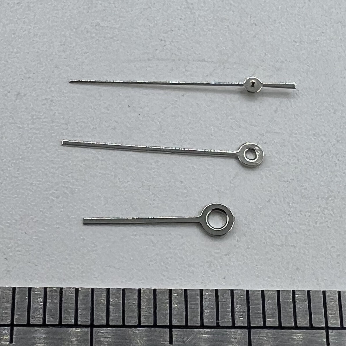 Silver-trimmed 13mm watch hands, compatible with Miyota 2315, 2035, 2036, 2115, 2305 movements.