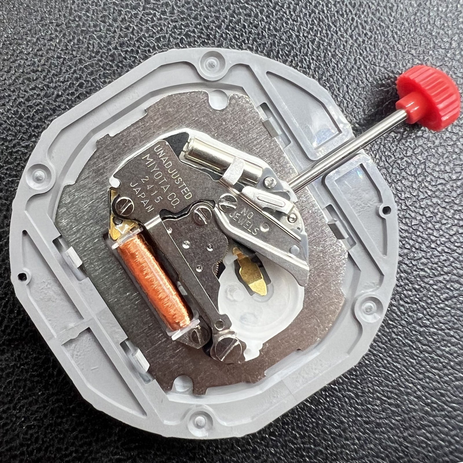 Miyota 2415 Quartz watch movement with date at 6 o?clock and precise watch stem mechanism