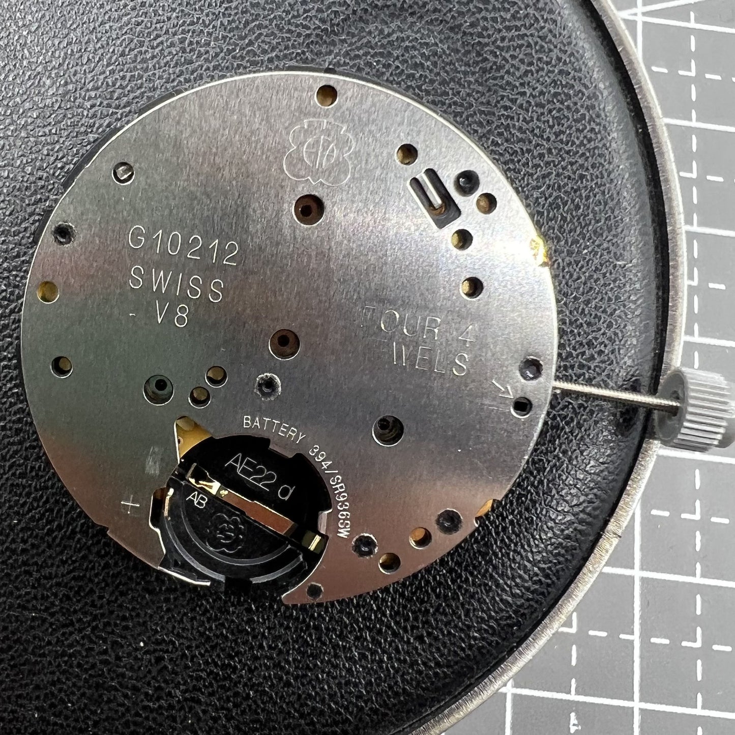 ETA G10.212 Watch Quartz Movement 3 Hands Date At 6