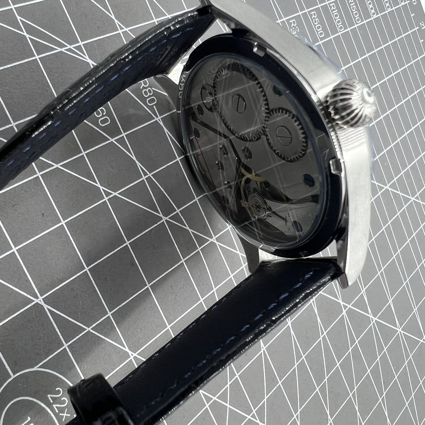 42mm men's Seagull watch with ST3600 manual movement, white dial, and elegant classic design.