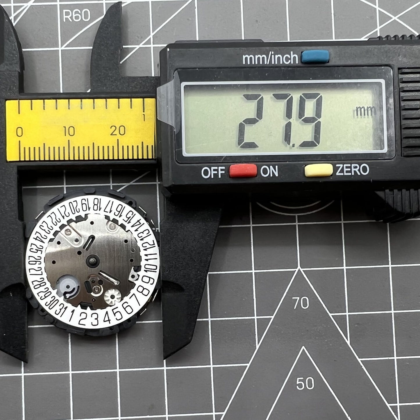 Hattori Epson TMI VL58 VL58A Watch Quartz Movement Date At 6 Movement