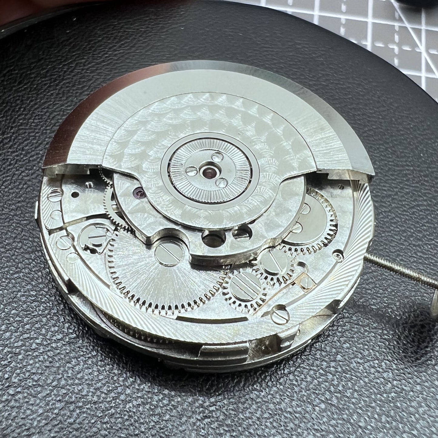 Seagull ST2528 Multifunktionales mechanisches Uhrwerk Kleine Sekunde bei 9