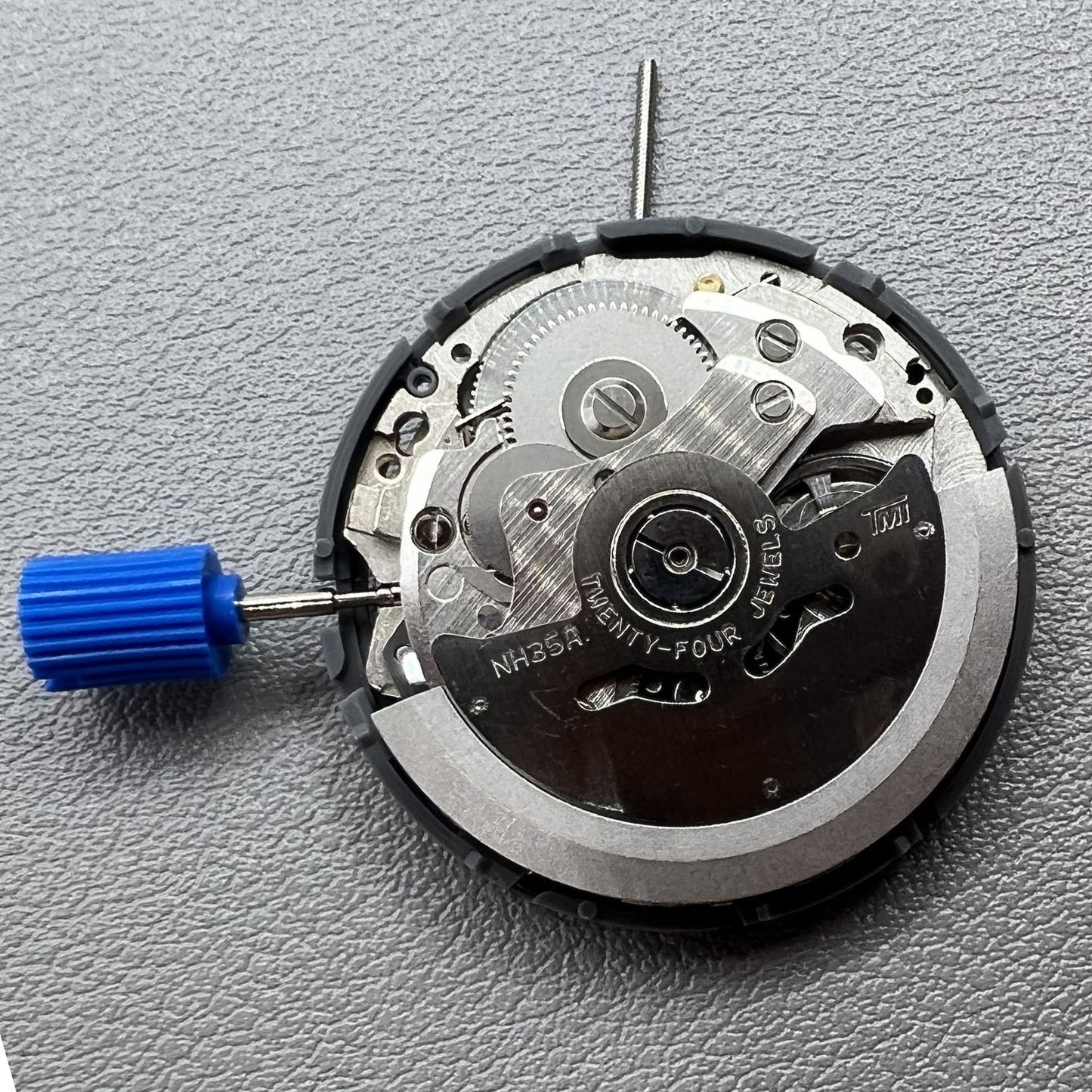 Japan NH35 Automatic Mechanical Movement Vintage 24 Jewels Black Date Wheel