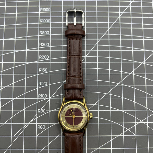 Elegant 26mm Brown Liaocheng TAISHAN Lady Watch with 19 Jewels, Manual Mechanical Movement, and Golden Nail Markers