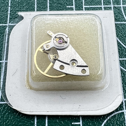 Complete balance wheel with splint for Mingzhu 2813 8205 watch movement, precise timekeeping part.