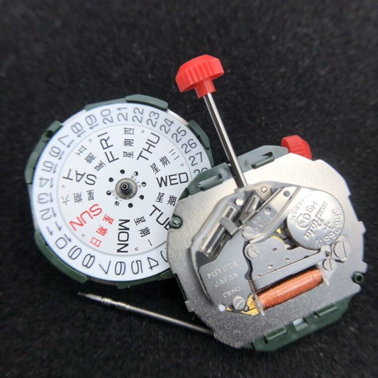 Quartz movement Miyota 2105 with day-date function and watch stem for precise timekeeping.