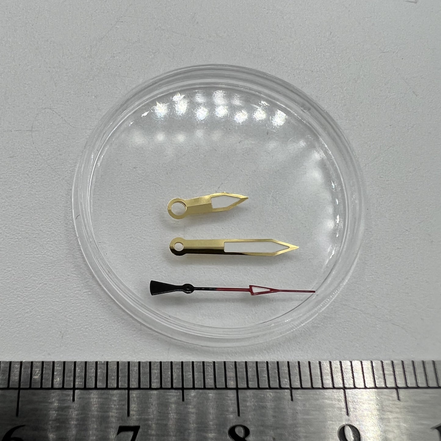 Golden green luminous watch hands for NH35A/NH36A movement, 7.5x12x12.5mm, perfect for nighttime visibility.