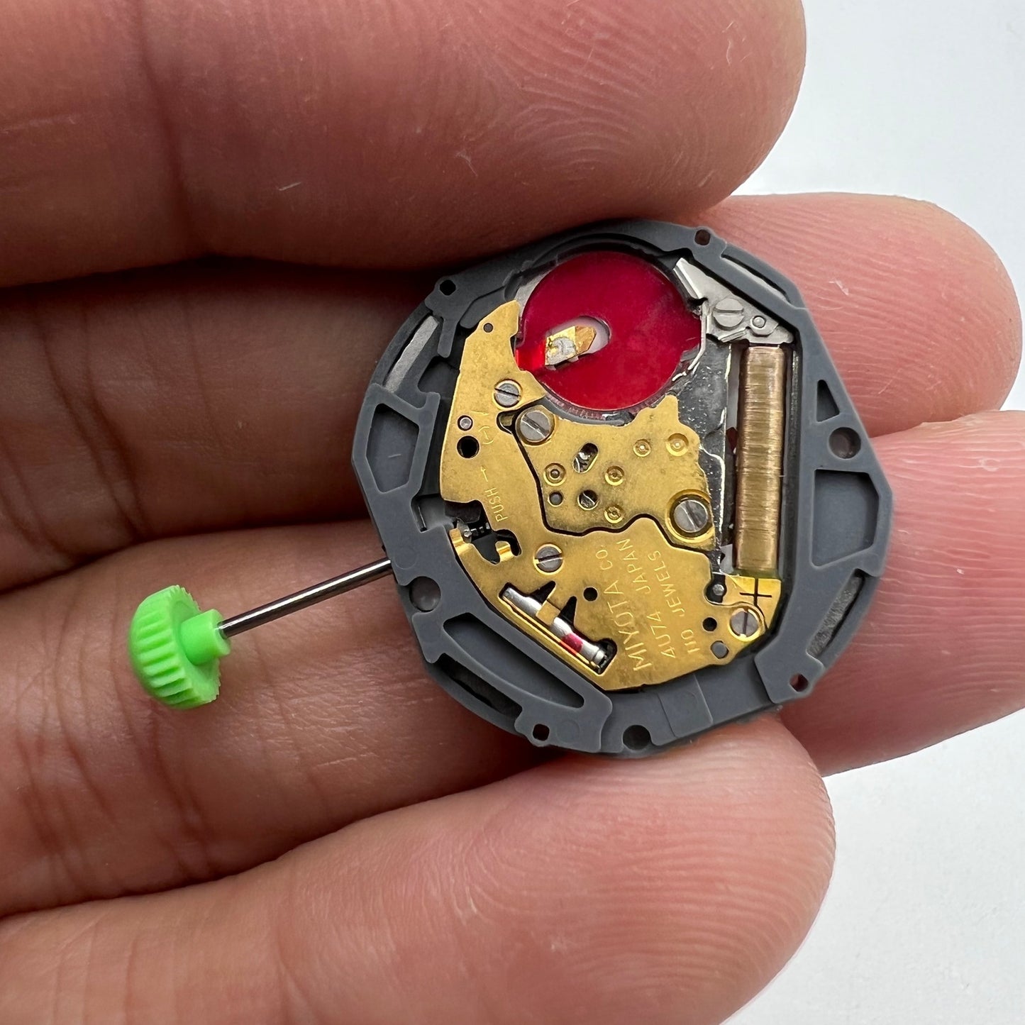 Miyota 4U74 quartz movement with date at 6 o?clock, Japan-made precision for watch repair.