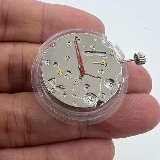 Seagull T16 automatic watch with mechanical movement and date display at 6 o'clock, model 8205 2813.