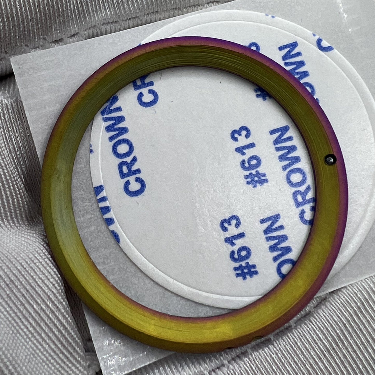 38 mm/30,5 mm Uhrenlünetteneinsatz, matt, Regenbogenblau, goldenes Aluminium-Uhrenteil