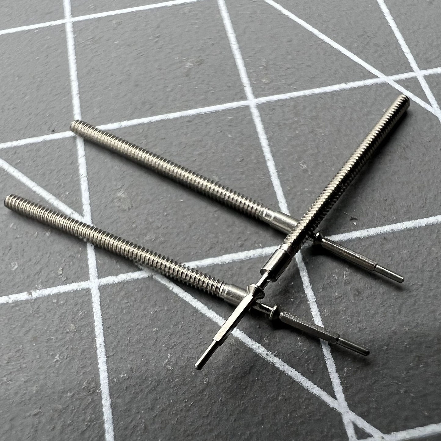 Tiges de remontoir génériques pour mouvement Hattori Epson TMI VX3J