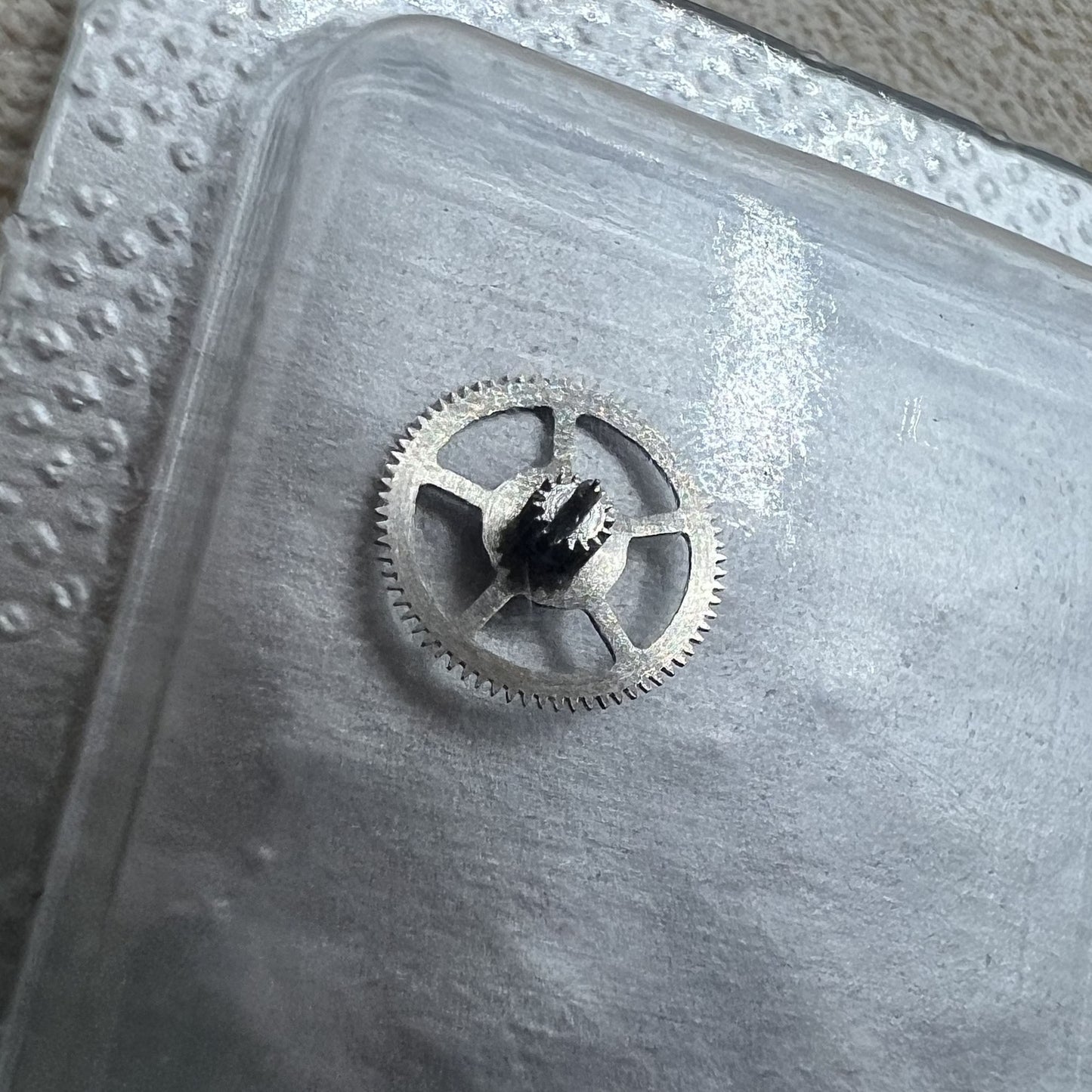 Swiss Third Wheel for Omega 8520A watch movement, precision gear for seamless timekeeping.