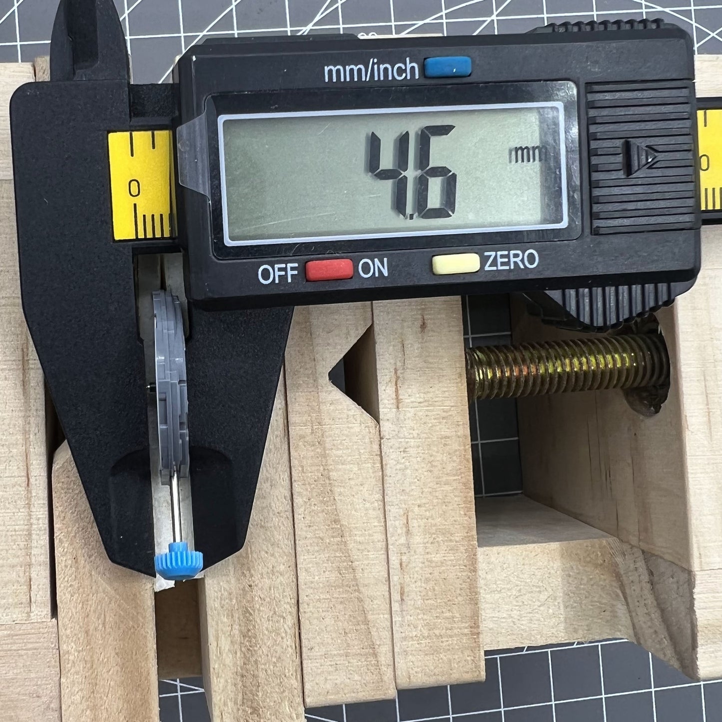 In Japan hergestelltes MIYOTA 6M95-Uhrwerk, Quarzwerk, multifunktional