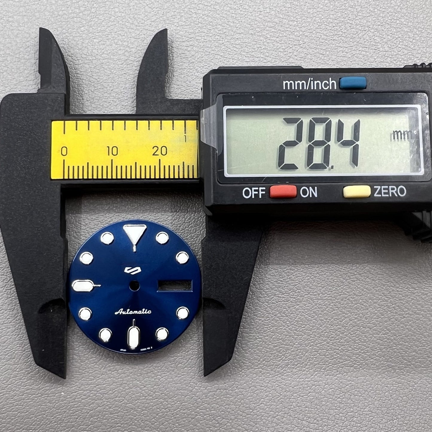 Green Lume Datejust dial with blue-silver trim, NH35 NH36 compatible, for watch customization.