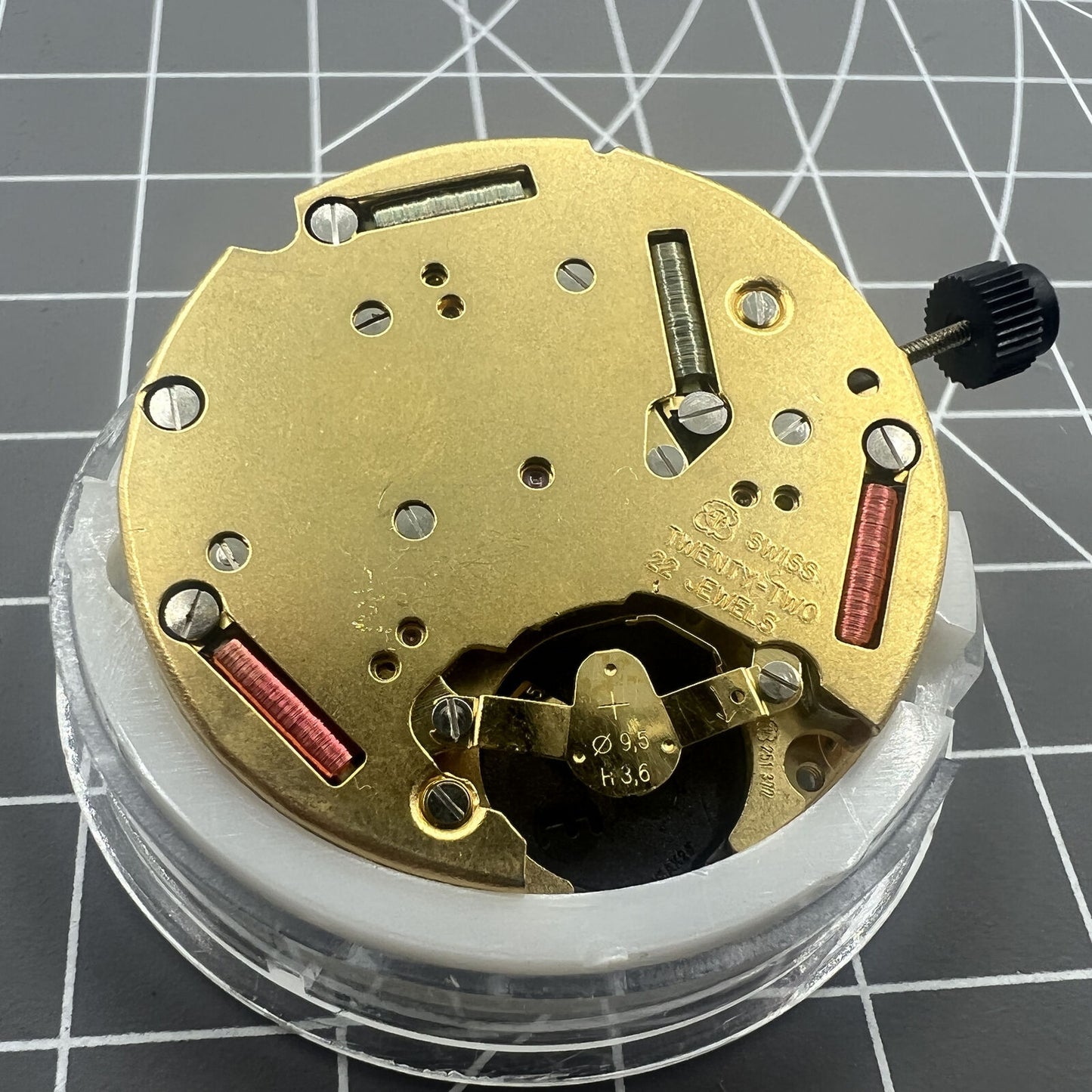 Swiss ETA 251.372 golden quartz watch movement, precision craftsmanship for luxury Swiss timepieces.