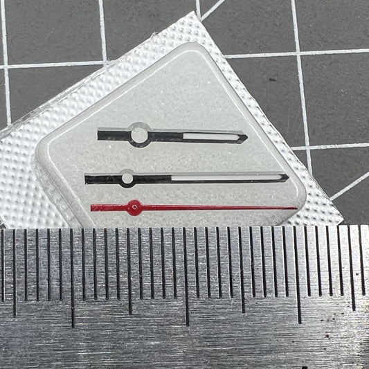 Green luminous 15mm 3 hands set for Miyota 8200 men's watch, for precise timekeeping replacement