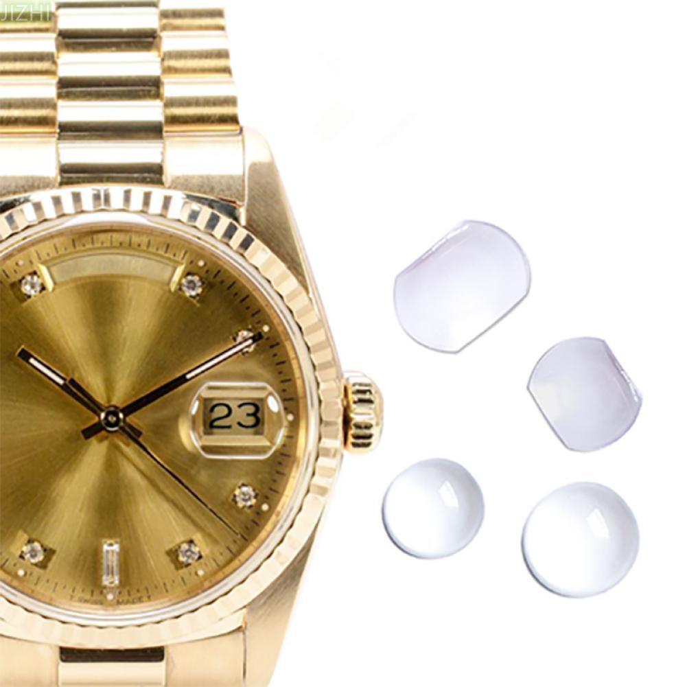 Sapphire Bubble Magnifier lens enhancing the date window on watch crystal glass for clear viewing.