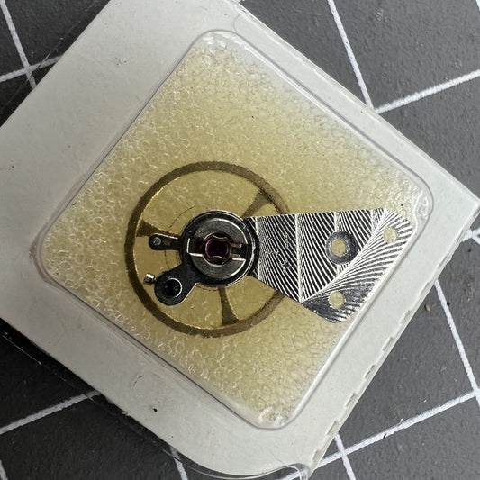 Complete balance wheel with splint for Tianjin Seagull ST16 movement, precision watch accessory.