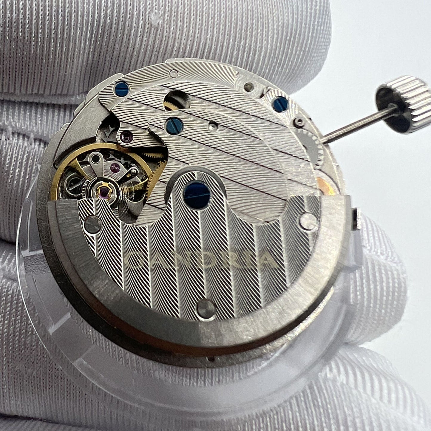 Mouvement mécanique automatique ultra-fin Seagull T17 à affichage de l'énergie cinétique
